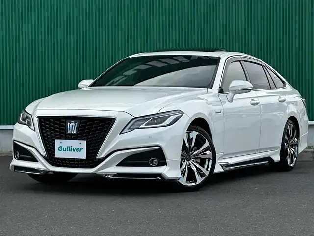トヨタ クラウン ハイブリッド S Cパッケージ 宮城県 2019(令1)年 1.4万km ホワイトパールクリスタルシャイン ムーンルーフ/＝＝＝/モデリスタエアロ（F/S/R）/モデリスタ19インチAW/セーフティセンス/・プリクラッシュセーフティ/・レーントレーシングアシスト/・レーダークルーズコントロール/・オートマチックハイビーム/・ロードサインアシスト/・先行車発進告知機能/ブラインドスポットモニター/リアクロストラフィックオートブレーキ/リアクロストラフィックアラート/カラーヘッドアップディスプレイ/純正ナビ/・CD/DVD/・Bluetooth/・フルセグTV/バックカメラ/ビルトインETC/ドライブレコーダー/AC100V/100Wコンセント/パワーシート/シートヒーター/ステアリグヒーター/革巻きステアリング/ステアリングスイッチ/パドルシフト/電動パーキングブレーキ/ブレーキホールド/LEDヘッドランプ/フォグランプ/オートライト/スマートキー＆プッシュスタート/電動格納ミラー/純正フロアマット/純正ドアバイザー/W/サイド/カーテンエアバッグ