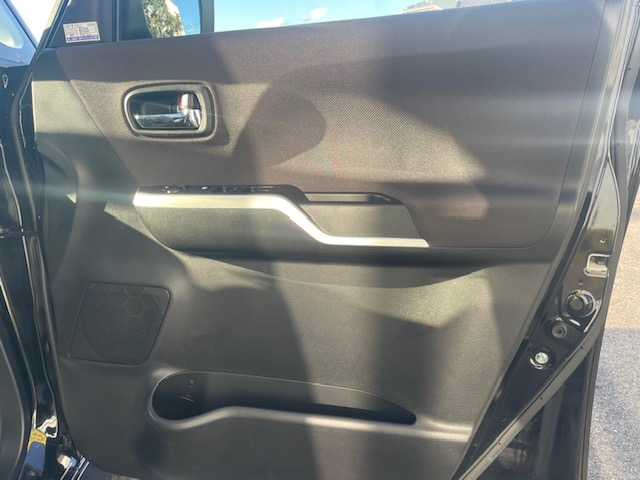 三菱 デリカＤ：２ ハイブリッドMZ 福島県 2016(平28)年 8.4万km スーパーブラックP (株)IDOMが運営する【じしゃロンいわき店】の自社ローン対象車両になります。こちらは現金ご利用時の価格です。自社ローンご希望の方は別途その旨お申付け下さい。//登録時83449km/HID/純正フォグ/純正アルミ15インチ/社外ナビ・TV/　CD/DVD/BT/フルセグ/バックカメラ/両側パワースライドドア/純正フロアマット/ドアバイザー/ドラレコ/スマートキー