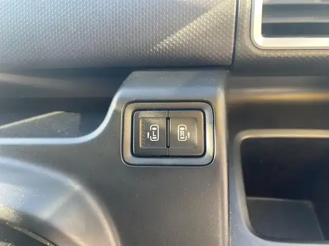 三菱 デリカＤ：２ ハイブリッドMZ 福島県 2016(平28)年 8.4万km スーパーブラックP (株)IDOMが運営する【じしゃロンいわき店】の自社ローン対象車両になります。こちらは現金ご利用時の価格です。自社ローンご希望の方は別途その旨お申付け下さい。//登録時83449km/HID/純正フォグ/純正アルミ15インチ/社外ナビ・TV/　CD/DVD/BT/フルセグ/バックカメラ/両側パワースライドドア/純正フロアマット/ドアバイザー/ドラレコ/スマートキー