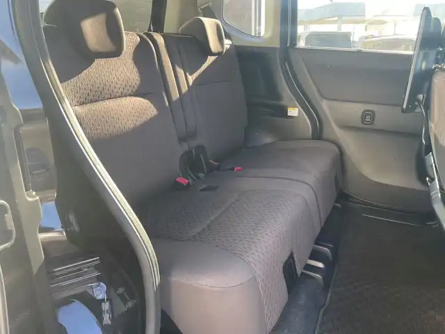 三菱 デリカＤ：２ ハイブリッドMZ 福島県 2016(平28)年 8.4万km スーパーブラックP (株)IDOMが運営する【じしゃロンいわき店】の自社ローン対象車両になります。こちらは現金ご利用時の価格です。自社ローンご希望の方は別途その旨お申付け下さい。//登録時83449km/HID/純正フォグ/純正アルミ15インチ/社外ナビ・TV/　CD/DVD/BT/フルセグ/バックカメラ/両側パワースライドドア/純正フロアマット/ドアバイザー/ドラレコ/スマートキー