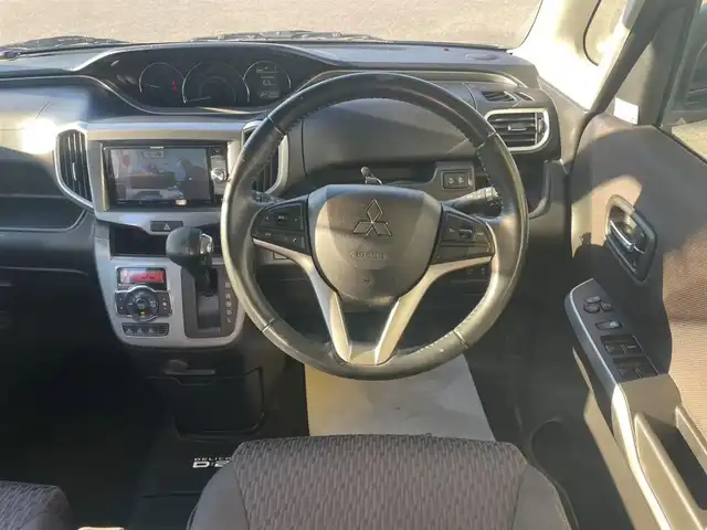 三菱 デリカＤ：２ ハイブリッドMZ 福島県 2016(平28)年 8.4万km スーパーブラックP (株)IDOMが運営する【じしゃロンいわき店】の自社ローン対象車両になります。こちらは現金ご利用時の価格です。自社ローンご希望の方は別途その旨お申付け下さい。//登録時83449km/HID/純正フォグ/純正アルミ15インチ/社外ナビ・TV/　CD/DVD/BT/フルセグ/バックカメラ/両側パワースライドドア/純正フロアマット/ドアバイザー/ドラレコ/スマートキー