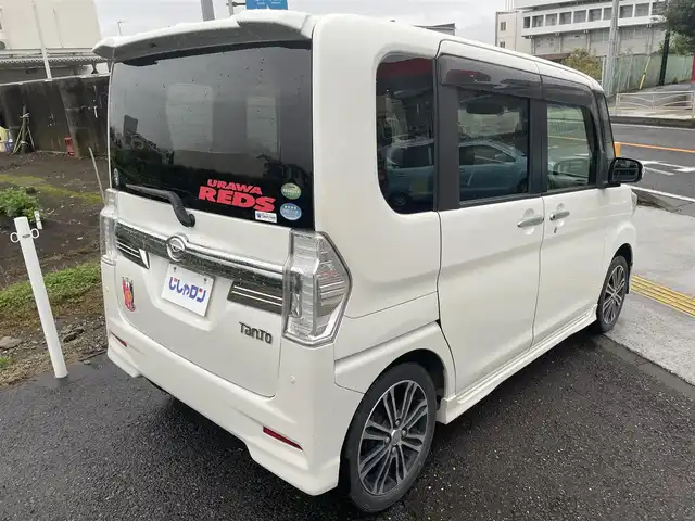 ダイハツ タント カスタム RS トップED SAⅡ 神奈川県 2015(平27)年 8.6万km パール (株)IDOMが運営する【じしゃロンOO店】の自社ローン専用車両になりますこちらは現金またはオートローンご利用時の価格です。自社ローンご希望の方は別途その旨お申付け下さい/両側パワースライド/スマートキー/ハーフレザーシート/スマートアシスト/オートライト/ＬＥＤライト/16インチＡＷ/取扱説明書