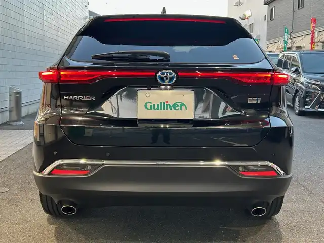 トヨタ ハリアー ハイブリッド Z レザーパッケージ 愛知県 2022(令4)年 3.4万km プレシャスブラックパール 調光パノラマルーフ〈MOP〉/ブラックレザーシート/前席パワーシート/前席シートヒーター＆ベンチレーション/純正12.3型ディスプレイオーディオナビ/・車載ナビ／Bluetooth／地デジTV/JBLプレミアムサウンドシステム/パノラミックビューカメラ〈MOP〉/ハンズフリーパワーバックドア/LEDヘッドライト/純正デジタルインナーミラー/カラーヘッドアップディスプレイ/おくだけ充電〈MOP〉/ステアリングヒーター/電動チルト＆テレスコピックステアリング/ビルトインETC2.0/TOYOTA SAFETY SENSE/・プリクラッシュセーフティ/・レーントレーシングアシスト/・レーダークルーズコントロール/・アダプティブハイビームアシスト/・ロードサインアシスト/・ドライバー異常時対応システム/ブラインドスポットモニター/パーキングサポートブレーキ/スマートエントリーシステム/純正19インチＡＷ