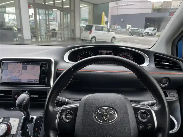 トヨタ シエンタ G 長崎県 2016(平28)年 9万km コバルトブルーメタリック 純正SDナビ/・AM/FM/CD/DVD/BT/フルセグTV/バックカメラ/ステアリングスイッチ/両側パワースライドドア/ビルトインETC/ライトレベライザー/アイドリングストップ/フロアマット/ドアバイザー/革巻きステアリング/保証書/取扱説明書/ナビ取扱説明書/スペアキー