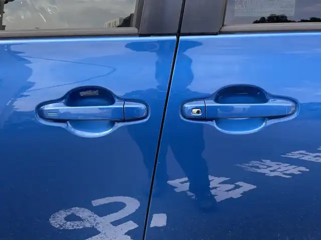 トヨタ シエンタ G 長崎県 2016(平28)年 9万km コバルトブルーメタリック 純正SDナビ/・AM/FM/CD/DVD/BT/フルセグTV/バックカメラ/ステアリングスイッチ/両側パワースライドドア/ビルトインETC/ライトレベライザー/アイドリングストップ/フロアマット/ドアバイザー/革巻きステアリング/保証書/取扱説明書/ナビ取扱説明書/スペアキー