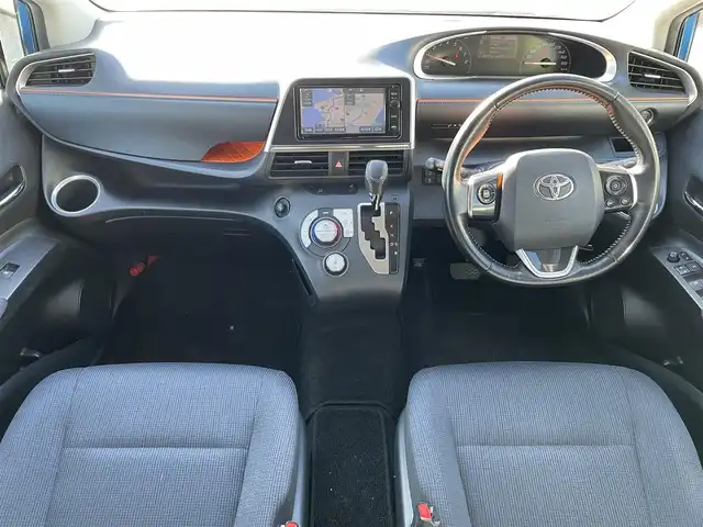 トヨタ シエンタ G 和歌山県 2016(平28)年 9万km コバルトブルーメタリック (株)IDOMが運営する【じしゃロン和歌山店】の自社ローン専用車両になります。こちらは現金またはオートローンご利用時の価格です。自社ローンご希望の方は別途その旨お申付け下さい/純正SDナビ/・AM/FM/CD/DVD/BT/フルセグTV/バックカメラ/ステアリングスイッチ/両側パワースライドドア/ビルトインETC/ライトレベライザー/アイドリングストップ/フロアマット/ドアバイザー/革巻きステアリング/保証書/取扱説明書/ナビ取扱説明書/スペアキー