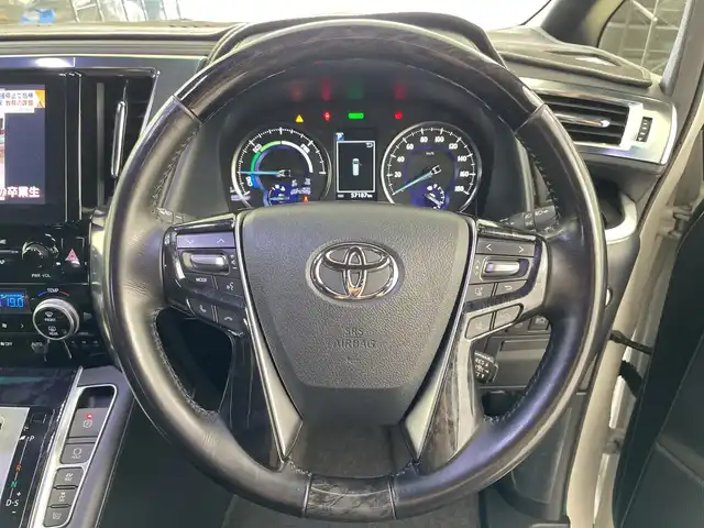 トヨタ アルファードハイブリット S タイプゴールド 道央・札幌 2020(令2)年 5.8万km ホワイトパールクリスタルシャイン ・ワンオーナー /・4WD /・モデリスタエアロ /・シグネチャーイルミブレード（モデリスタ） /・フロントグリルカバー(モデリスタ) /・純正ディスプレイオーディオ /・TV/BT/・TVキャンセラー /・バックカメラ/・純正フリップダウンモニター /・デジタルインナーミラー /・両側パワースライドドア  /・ ToyotaSafetyS e n s e /・プリクラッシュセーフティ /・レーンキープア シ ス ト/・アダプティブハイビーム/・オートマチックハイビーム/・ロードサインアシスト/・クルーズコントロール/・先行車発進お知らせ/・ブレーキホールド/・クリアランスソナー/・ブラインドスポットモニター/・社外ドラレコ（前後）/・ETC2.0