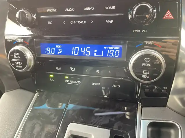 トヨタ アルファードハイブリット S タイプゴールド 道央・札幌 2020(令2)年 5.8万km ホワイトパールクリスタルシャイン ・ワンオーナー /・4WD /・モデリスタエアロ /・シグネチャーイルミブレード（モデリスタ） /・フロントグリルカバー(モデリスタ) /・純正ディスプレイオーディオ /・TV/BT/・TVキャンセラー /・バックカメラ/・純正フリップダウンモニター /・デジタルインナーミラー /・両側パワースライドドア  /・ ToyotaSafetyS e n s e /・プリクラッシュセーフティ /・レーンキープア シ ス ト/・アダプティブハイビーム/・オートマチックハイビーム/・ロードサインアシスト/・クルーズコントロール/・先行車発進お知らせ/・ブレーキホールド/・クリアランスソナー/・ブラインドスポットモニター/・社外ドラレコ（前後）/・ETC2.0