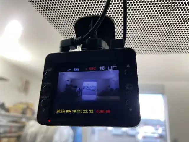 トヨタ アルファードハイブリット S タイプゴールド 道央・札幌 2020(令2)年 5.8万km ホワイトパールクリスタルシャイン ・ワンオーナー /・4WD /・モデリスタエアロ /・シグネチャーイルミブレード（モデリスタ） /・フロントグリルカバー(モデリスタ) /・純正ディスプレイオーディオ /・TV/BT/・TVキャンセラー /・バックカメラ/・純正フリップダウンモニター /・デジタルインナーミラー /・両側パワースライドドア  /・ ToyotaSafetyS e n s e /・プリクラッシュセーフティ /・レーンキープア シ ス ト/・アダプティブハイビーム/・オートマチックハイビーム/・ロードサインアシスト/・クルーズコントロール/・先行車発進お知らせ/・ブレーキホールド/・クリアランスソナー/・ブラインドスポットモニター/・社外ドラレコ（前後）/・ETC2.0