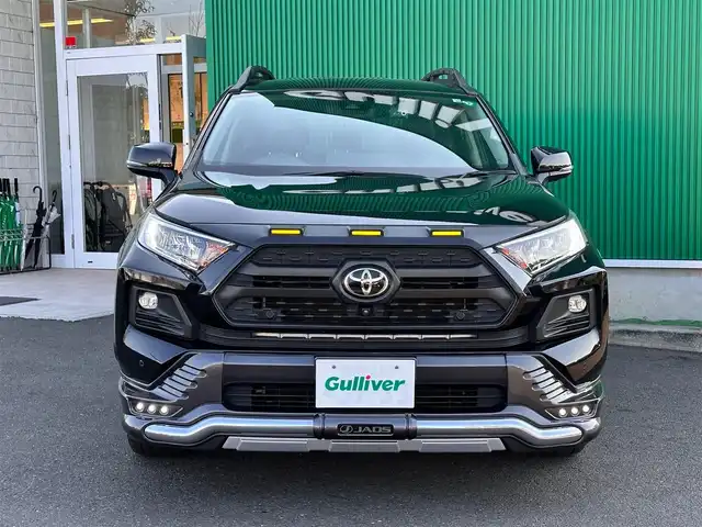 トヨタ ＲＡＶ４ アドベンチャー オフロードPKG 宮城県 2022(令4)年 3.8万km 黒 パノラミックビューモニター/デジタルインナーミラー/寒冷地仕様/・デアイサー/・撥水フロントガラス/・LEDリアフォグランプ/＝＝＝/JAOSエアロ/セーフティセンス/・プリクラッシュセーフティ/・レーントレーシングアシスト/・レーダークルーズコントロール/・オートマチックハイビーム/・ロードサインアシスト/先行車発進告知機能/パーキングサポートブレーキ（前後方静止物/後方接近車両）/ブラインドスポットモニター/9インチディスプレイオーディオ/・ナビ機能付/・Bluetooth/・AppleCarPlay/AndroidAuto/ビルトインETC2.0/ドライブレコーダー/合皮シート/シートヒーター/ベンチレーション/メモリー機能付パワーシート/ステアリングヒーター/革巻きステアリング/電動パーキングブレーキ/ブレーキホールド/LEDヘッドランプ/フォグランプ/オートライト/スマートキー＆プッシュスタート/スペアキー/ルーフレール/純正18インチAW/W/サイド/カーテンエアバッグ