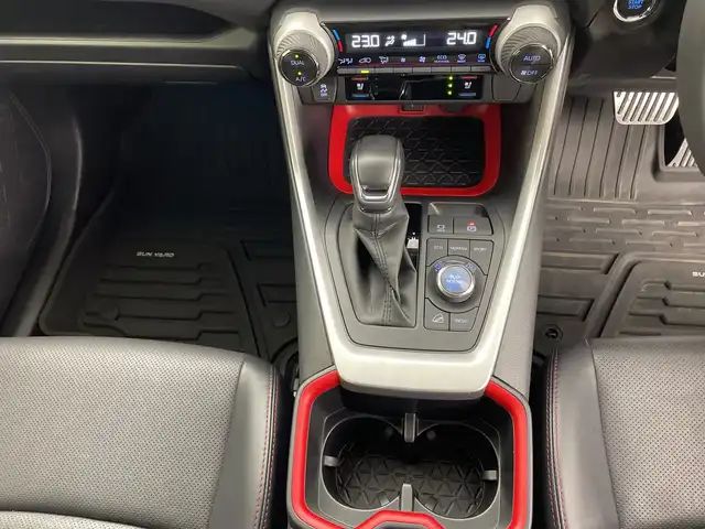トヨタ ＲＡＶ４ アドベンチャー オフロードPKG 鹿児島県 2022(令4)年 3.8万km 黒 パノラミックビューモニター/デジタルインナーミラー/寒冷地仕様/デアイサー/撥水フロントガラス/LEDリアフォグランプ/JAOSエアロ/セーフティセンス/・プリクラッシュセーフティ/・レーントレーシングアシスト/・レーダークルーズコントロール/・オートマチックハイビーム/・ロードサインアシスト/先行車発進告知機能/パーキングサポートブレーキ（前後方静止物/後方接近車両）/ブラインドスポットモニター/9インチディスプレイオーディオ/・ナビ機能付/・Bluetooth/・AppleCarPlay/AndroidAuto/ビルトインETC2.0/ドライブレコーダー/合皮シート/シートヒーター/ベンチレーション/メモリー機能付パワーシート/ステアリングヒーター/革巻きステアリング/電動パーキングブレーキ/ブレーキホールド/LEDヘッドランプ/フォグランプ/オートライト/スマートキー＆プッシュスタート/スペアキー/ルーフレール/純正18インチAW/W/サイド/カーテンエアバッグ
