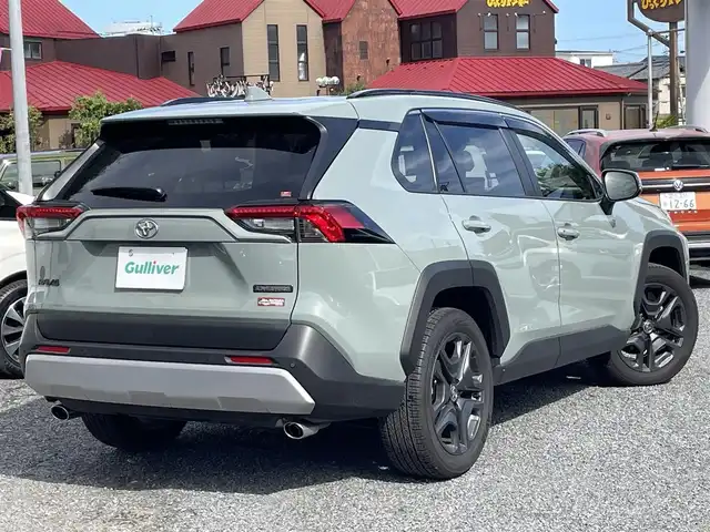 トヨタ ＲＡＶ４ アドベンチャー 埼玉県 2024(令6)年 1.9万km アーバンカーキ ワンオーナー/４ＷＤ/黒革シート/前席エアシート＆シートヒーター/Ｄ席メモリー付きＤ席パワーシート/純正メモリーナビ＆フルセグＴＶ/（ＢＴ＆ＵＳＢ）/アラウンドビューモニター/ビルトインＥＴＣ（２.０）/ドライブレコーダー付きデジタルインナーミラー/衝突被害軽減システム/レーンアシスト/前後コーナーセンサー/標識認識機能/ブラインドスポットモニター/レーダークルーズコントロール/ステアリングヒーター/ステアリングリモコン/革巻きステアリング/ルーフレール/純正１９inアルミホイール/オートハイビーム/オートライト/ＬＥＤヘッドライト/フォグランプ/ウィンカーミラー/オート電動格納ミラー/スマートキー/プッシュスタート/Ｗ＆サイド＆カーテンエアバッグ/横滑り防止装置/ＡＢＳ/ドアバイザー/フロアマット/新車保証書/取扱説明書（車両＆ナビ）/スマートスペアキー有