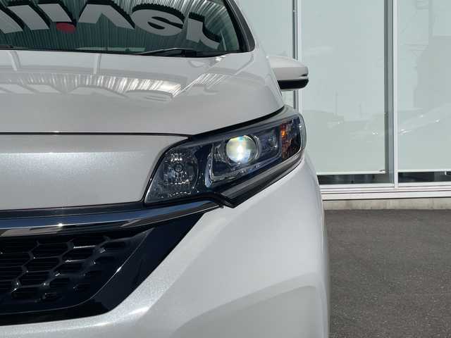 ホンダ フリード ハイブリット G ホンダセンシング 神奈川県 2020(令2)年 2.3万km プラチナホワイトパール 純正SDナビ /ワンセグＴＶ　/両側パワースライドドア /バックカメラ　/クルーズコントロール　/前席シートヒーター　/コーナーセンサー　/純正ドライブレコーダー　/ビルトインETC　/純正フロアマット/LED/取扱説明書/記録簿/保証書/衝突被害軽減システム