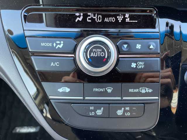 ホンダ フリード ハイブリット G ホンダセンシング 神奈川県 2020(令2)年 2.3万km プラチナホワイトパール 純正SDナビ /ワンセグＴＶ　/両側パワースライドドア /バックカメラ　/クルーズコントロール　/前席シートヒーター　/コーナーセンサー　/純正ドライブレコーダー　/ビルトインETC　/純正フロアマット/LED/取扱説明書/記録簿/保証書/衝突被害軽減システム