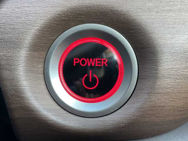 ホンダ フリード ハイブリット G ホンダセンシング 神奈川県 2020(令2)年 2.3万km プラチナホワイトパール 純正SDナビ /ワンセグＴＶ　/両側パワースライドドア /バックカメラ　/クルーズコントロール　/前席シートヒーター　/コーナーセンサー　/純正ドライブレコーダー　/ビルトインETC　/純正フロアマット/LED/取扱説明書/記録簿/保証書/衝突被害軽減システム