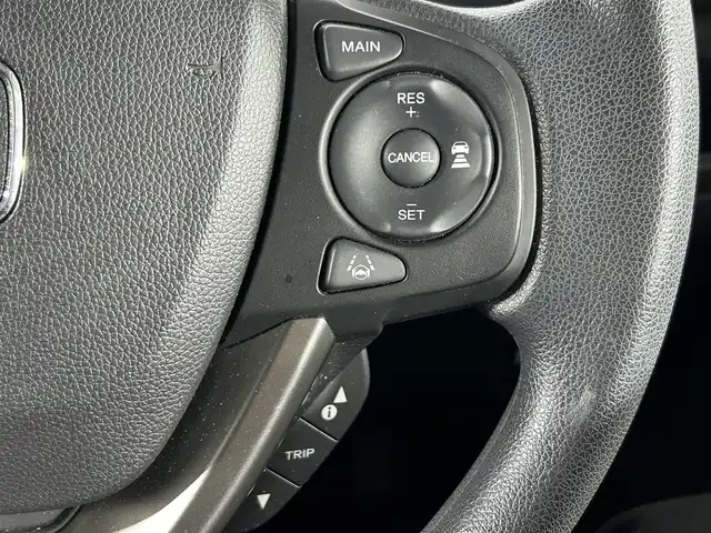 ホンダ フリード ハイブリット G ホンダセンシング 佐賀県 2020(令2)年 2.3万km プラチナホワイトパール 純正SDナビ /ワンセグＴＶ　/両側パワースライドドア /バックカメラ　/クルーズコントロール　/前席シートヒーター　/コーナーセンサー　/純正ドライブレコーダー　/ビルトインETC　/純正フロアマット/LED/取扱説明書/記録簿/保証書/衝突被害軽減システム