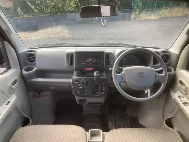 スズキ エブリイ PC リミテッド 埼玉県 2019(平31)年 8.7万km ブルーイッシュブラックパール3 (株)IDOMが運営する【じしゃロン鳩ヶ谷店】の自社ローン専用車両になりますこちらは現金またはオートローンご利用時の価格です。自社ローンご希望の方は別途その旨お申付け下さい/登録時86639km/5AGS車/ハイルーフ/ルーフキャリア/2nd発進スイッチ/オーバーヘッドシェルフ/ドアバイザー/リモコンキー/スペアキー1本/パワーステアリング/前席パワーウインドウ/純正フロアマット/AM/FM/CD/AUX/ETC/ABS/ダブルエアバッグ/電動格納ミラー/ヘッドライトレベライザー