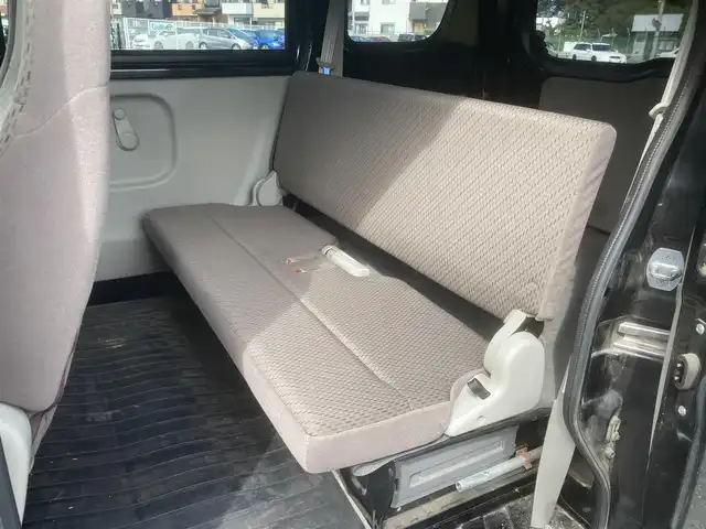 スズキ エブリイ PC リミテッド 埼玉県 2019(平31)年 8.7万km ブルーイッシュブラックパール3 (株)IDOMが運営する【じしゃロン鳩ヶ谷店】の自社ローン専用車両になりますこちらは現金またはオートローンご利用時の価格です。自社ローンご希望の方は別途その旨お申付け下さい/登録時86639km/5AGS車/ハイルーフ/ルーフキャリア/2nd発進スイッチ/オーバーヘッドシェルフ/ドアバイザー/リモコンキー/スペアキー1本/パワーステアリング/前席パワーウインドウ/純正フロアマット/AM/FM/CD/AUX/ETC/ABS/ダブルエアバッグ/電動格納ミラー/ヘッドライトレベライザー