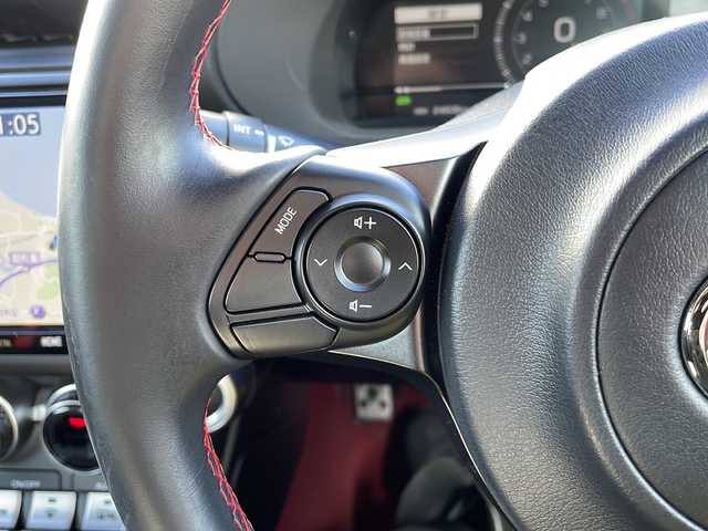 トヨタ ＧＲ８６ RZ 三重県 2023(令5)年 2.5万km クリスタルブラックシリカ 純正９型ナビ/ＭＴ車/ＢＳＭ/バックカメラ/前席シートヒーター/社外全方位ドラレコ/社外ＥＴＣ/バケットシート/革巻きステアリング/ＬＥＤヘッドライト/オートライト/電動格納ミラー/スペアキー/禁煙車