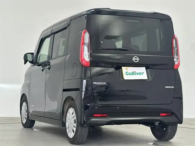 日産 ルークス S 愛知県 2022(令4)年 0.5万km ブラック 社外８インチナビ（KENWOOD）　/（フルセグ／ＢＴ／ＣＤ／ＤＶＤ）　/バックモニター　/衝突軽減システム　/コーナーセンサー　/オートライト　/電動格納ミラー　/ドライブレコーダー　/純正ホイールキャップ