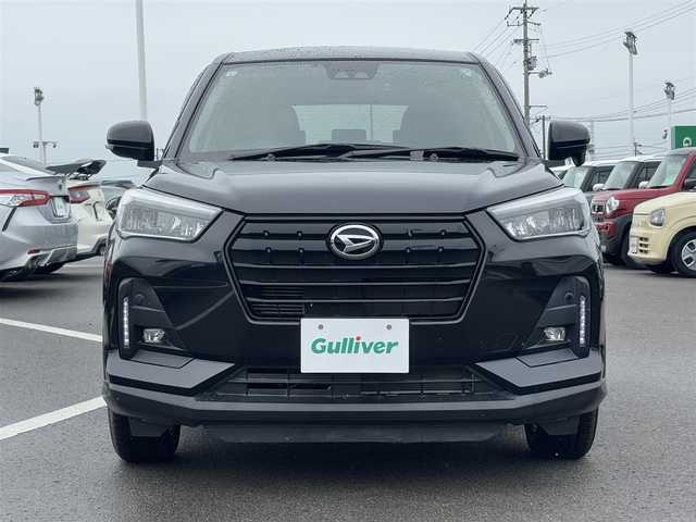 ダイハツ ロッキー プレミアム 徳島県 2021(令3)年 1.9万km ブラックマイカメタリック 純正SDナビ　NSZN-W71D/　フルセグTV/DISC/SD/Bluetooth/iPod/FM/AM/ドライブレコーダー/ビルトインETC/ハーフレザーシート/バックカメラ/クリアランスソナー/ブラインドスポットモニター/純正17インチアルミホイール/追従式クルーズコントロール/アイドリングストップ/シートヒーター/コーナーセンサー/LEDヘッドライト/プッシュスタート/スマートキー/純正フロアマット/純正ドアバイザー/フォグライト/取扱説明書/新車時保証書