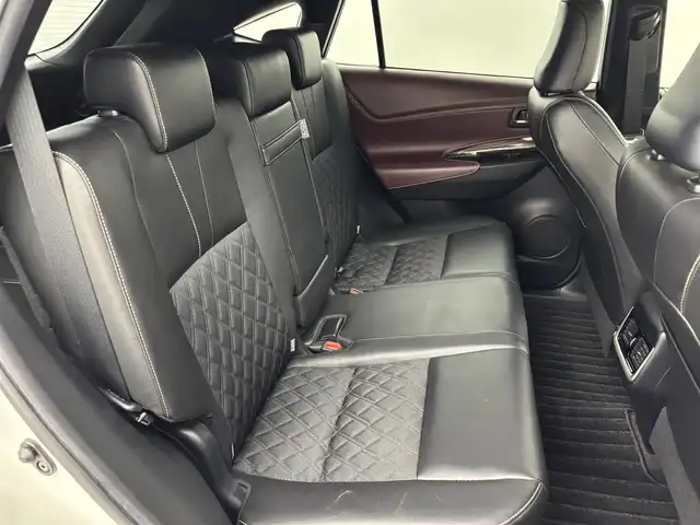 トヨタ ハリアー エレガンス 福岡県 2015(平27)年 7.4万km ホワイトパールクリスタルシャイン モデリスタエアロ　/純正ナビ／フルセグＴＶ　/バックカメラ　/ＥＴＣ　/プッシュスタート　/ステアリングリモコン　/横滑り防止装置　/ＭＴモード付ＡＴ　/ハーフレザーシート　/パワーシート　/社外２０インチＡＷ　/ＬＥＤヘッドライト
