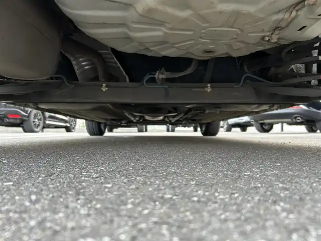 日産 キューブ 15X 茨城県 2010(平22)年 15.4万km 白 社外ナビ/ワンセグTV/キーレスエントリー/純正フロアマット/ベンチシート/社外アルミホイール