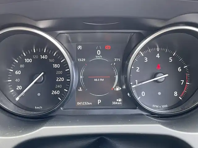 ランドローバー レンジローバーイヴォーク フリースタイル プラス 佐賀県 2018(平30)年 4.2万km 白 10.2型ナビゲーション「InControl Touch Pro」/・AM/FM/BT/CD/DVD/フルセグ//・バックカメラ/メーカーOP MELIDIANスピーカー/シートヒーター「運転席/助手席」/電動パーキングブレーキ/360°サラウンドカメラシステム/走行モード切替/・General（一般路 / ノーマル）/・Grass/Gravel/Snow（草地／砂利／雪道）/・Mud and Ruts（泥道／轍）/・Sand（砂地）/純正18インチアルミホイール/スマートキー/LEDヘッドライト/オートライト/オートエアコン/電動パワーバックドア/新車保証書/取扱説明書/スペアキー1本/・自動緊急ブレーキ/・前方衝突警告（FCW）/・レーンデパーチャーワーニング/・レーンキープアシスト/・ドライバーコンディションモニター（居眠り注意喚起）/・ブラインドスポットモニター（後側方車両検知）/・リアトラフィックモニター（後退時の接近車両検知）/・クルーズコントロール & スピードリミッター/・ヒルディセントコントロール（急坂下り時の速度制御）/・ロールスタビリティコントロール（横転防止機能）