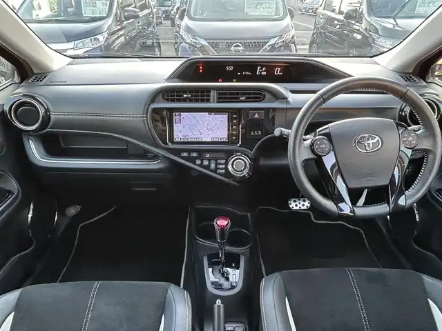 トヨタ アクア G G’s 島根県 2015(平27)年 3.8万km スーパーレッドⅤ 純正ナビ/（Ｂｌｕｅｔｏｏｔｈ/フルセグテレビ/CD/DVD)/バックカメラ/クルーズコントロール/前席シートヒーター/17インチＧ＇ｓアルミホイール/ナノイー/純正LEDヘッドライト/ＬＥＤＢＥＡＭスイッチ/Ｇ＇ｓフロアマット/横滑り防止装置/EV/エコドライブモード