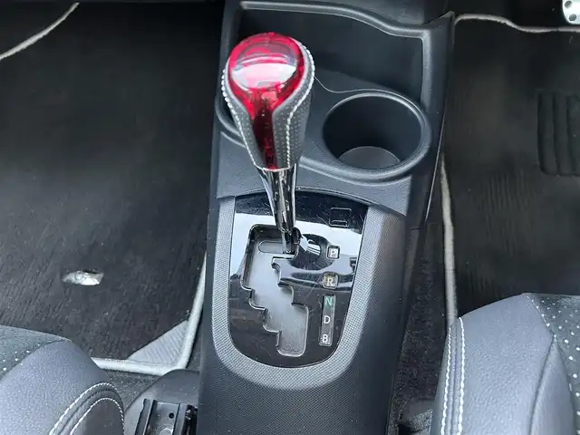 トヨタ アクア G G’s 島根県 2015(平27)年 3.8万km スーパーレッドⅤ 純正ナビ/（Ｂｌｕｅｔｏｏｔｈ/フルセグテレビ/CD/DVD)/バックカメラ/クルーズコントロール/前席シートヒーター/17インチＧ＇ｓアルミホイール/ナノイー/純正LEDヘッドライト/ＬＥＤＢＥＡＭスイッチ/Ｇ＇ｓフロアマット/横滑り防止装置/EV/エコドライブモード