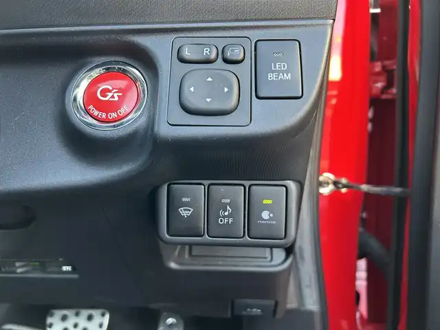 トヨタ アクア G G’s 島根県 2015(平27)年 3.8万km スーパーレッドⅤ 純正ナビ/（Ｂｌｕｅｔｏｏｔｈ/フルセグテレビ/CD/DVD)/バックカメラ/クルーズコントロール/前席シートヒーター/17インチＧ＇ｓアルミホイール/ナノイー/純正LEDヘッドライト/ＬＥＤＢＥＡＭスイッチ/Ｇ＇ｓフロアマット/横滑り防止装置/EV/エコドライブモード