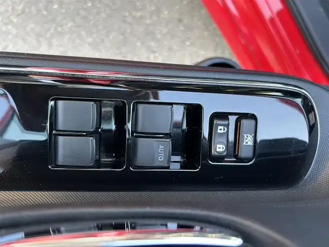 トヨタ アクア G G’s 島根県 2015(平27)年 3.8万km スーパーレッドⅤ 純正ナビ/（Ｂｌｕｅｔｏｏｔｈ/フルセグテレビ/CD/DVD)/バックカメラ/クルーズコントロール/前席シートヒーター/17インチＧ＇ｓアルミホイール/ナノイー/純正LEDヘッドライト/ＬＥＤＢＥＡＭスイッチ/Ｇ＇ｓフロアマット/横滑り防止装置/EV/エコドライブモード