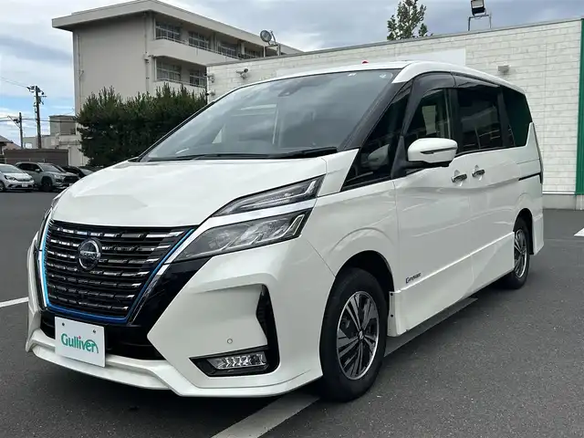日産 セレナ e－パワー ハイウェイスター V 島根県 2020(令2)年 3.3万km ブリリアントホワイトパール 純正10インチSDナビ　/フルセグTV　/DVD再生　/Bluetooth接続　/バック／サイド／全方位カメラ　/前後ドライブレコーダー　/ビルトインETC　/両側パワースライド　/前後コーナーセンサー　/クルーズコントロール/パーキングアシスト/衝突軽減ブレーキ/レーンキープアシスト　/スマートキー/純正LEDヘッドライト　/純正15インチアルミホイール/純正フロアマット/スペアキー１本
