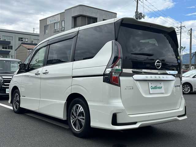 日産 セレナ e－パワー ハイウェイスター V 島根県 2020(令2)年 3.3万km ブリリアントホワイトパール 純正10インチSDナビ　/フルセグTV　/DVD再生　/Bluetooth接続　/バック／サイド／全方位カメラ　/前後ドライブレコーダー　/ビルトインETC　/両側パワースライド　/前後コーナーセンサー　/クルーズコントロール/パーキングアシスト/衝突軽減ブレーキ/レーンキープアシスト　/スマートキー/純正LEDヘッドライト　/純正15インチアルミホイール/純正フロアマット/スペアキー１本