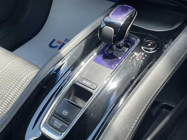 ホンダ ヴェゼル ハイブリッド Z 宮城県 2014(平26)年 12.5万km クリスタルブラックパール (株)IDOMが運営する【じしゃロン仙台店】の自社ローン専用車両になりますこちらは現金またはオートローンご利用時の価格です。自社ローンご希望の方は別途その旨お申付け下さい/ハーフレザーシート/シートヒーター/SDナビ/フルセグ/Bluetooth/CD/DVD/バックカメラ/クルコン/ETC/LEDヘッドライト/ルーフレール