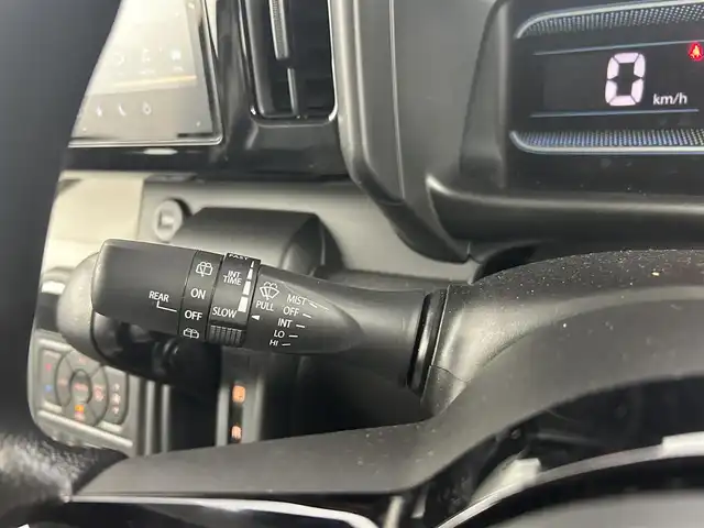 スズキ スペーシア HYBRID X 千葉県 2024(令6)年 0.5万km ピュアホワイトP 禁煙/両側電動ドア/デュアルセンサーブレーキサポート/・車線逸脱警報システム/・先行車発進システム/・コーナーセンサー/純正9インチメモリナビ/・USB/Bluetooth/フルセグTV/・全方位カメラ/DNシートヒーター/ステアリングスイッチ/純正ホイールキャップ/オートライト/・LEDヘッドライト/・ヘッドライトレベライザー