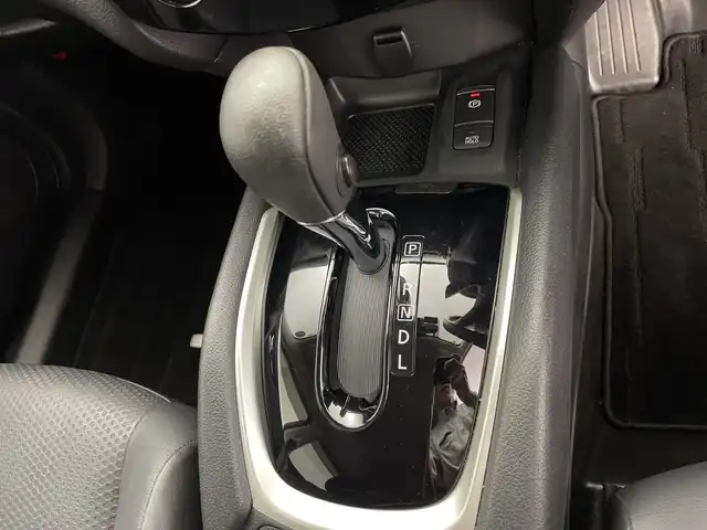 日産 エクストレイル 20Xi 鹿児島県 2020(令2)年 1.6万km ガーネットレッド 純正9インチナビ(MM519D-L)/プロパイロット/レーンキープアシスト/エマージェンシーブレーキ/ブラインドスポットモニター/クリアランスソナー/インテリジェントアラウンドビューモニター/インテリジェントルームミラー/パワーバックドア/レーダークルーズコントロール/ETC/アイドリングストップ/LEDオートライト/フォグランプ/フロアマット/ドアバイザー/スマートキー/スペアキー1本