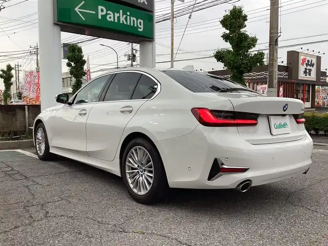 ＢＭＷ ＢＭＷ ３１８ｉ 40thアニバーサリーED 栃木県 2021(令3)年 5.6万km 白  ワンオーナー/ 純正ナビ/ バックカメラ/ B/Tオーディオ/ アップルCarPlay/ 300台限定車/ インテリジェントセーフティ/ LEDドアプロジェクター/ 前席パワーシート（D席シートメモリー）/ 前席シートヒーター/ クルーズコントロール/ パーキングアシスト/ オートホールド/ プッシュスタート/ ETC/ LEDヘッドライト/ LEDフォグライト/ プッシュスタート/ 純正ドラレコ（前後カメラ）/ 純正フロアマット