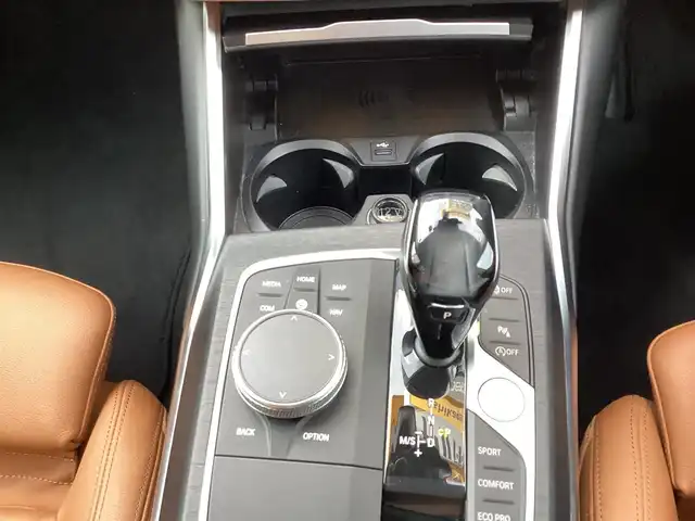 ＢＭＷ ＢＭＷ ３１８ｉ 40thアニバーサリーED 栃木県 2021(令3)年 5.6万km 白  ワンオーナー/ 純正ナビ/ バックカメラ/ B/Tオーディオ/ アップルCarPlay/ 300台限定車/ インテリジェントセーフティ/ LEDドアプロジェクター/ 前席パワーシート（D席シートメモリー）/ 前席シートヒーター/ クルーズコントロール/ パーキングアシスト/ オートホールド/ プッシュスタート/ ETC/ LEDヘッドライト/ LEDフォグライト/ プッシュスタート/ 純正ドラレコ（前後カメラ）/ 純正フロアマット