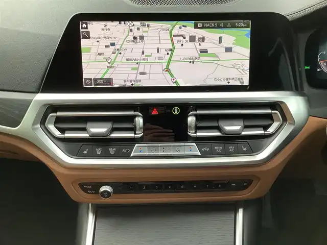 ＢＭＷ ＢＭＷ ３１８ｉ 40thアニバーサリーED 栃木県 2021(令3)年 5.6万km 白  ワンオーナー/ 純正ナビ/ バックカメラ/ B/Tオーディオ/ アップルCarPlay/ 300台限定車/ インテリジェントセーフティ/ LEDドアプロジェクター/ 前席パワーシート（D席シートメモリー）/ 前席シートヒーター/ クルーズコントロール/ パーキングアシスト/ オートホールド/ プッシュスタート/ ETC/ LEDヘッドライト/ LEDフォグライト/ プッシュスタート/ 純正ドラレコ（前後カメラ）/ 純正フロアマット
