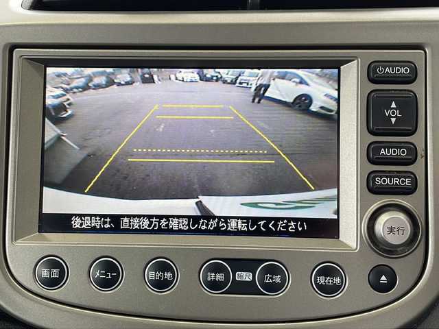 ホンダ フィット ハイブリット ナビ プレミアムセレクション 愛媛県 2011(平23)年 7.8万km プレミアムホワイトパール ワンオーナー/サンルーフ/・ガラスルーフ/HDDナビ/・ワンセグテレビ/・バックカメラ/・AM/FM/・CD/DVD/純正アルミホイール/ETC/スマートキー/ドアバイザー/ウィンカーミラー