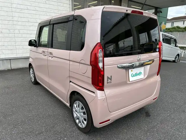 ホンダ Ｎ ＢＯＸ G L ホンダセンシング 埼玉県 2019(令1)年 4.4万km ピーチブロッサムパール 純正ナビ　　VXM-195VFI/（フルセグTV/BT/CD/DVD/AM/FM/SD)/純正ナビ連動ドラレコ　DRH-189N/ホンダセンシング/・衝突軽減ブレーキ（ＣＭＢＳ）/・誤発進抑制機能/・路外逸脱抑制機能/・車線維持支援システム/・アダプティブクルーズコントロール/バックカメラ/ステアリングリモコン/純正ドアバイザー/純正フロアマット/ドアミラーウィンカー/オートミラー/電動格納ミラー/サイドアンダーミラー/オートハロゲンライト/車両/ナビ取扱説明書/保証書