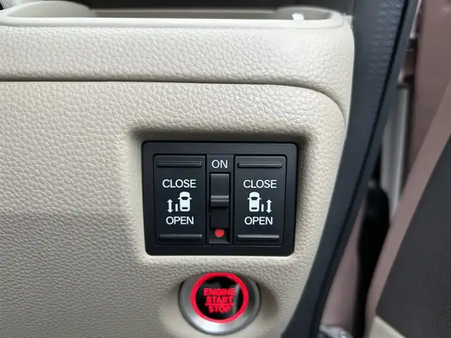 ホンダ Ｎ ＢＯＸ G L ホンダセンシング 埼玉県 2019(令1)年 4.4万km ピーチブロッサムパール 純正ナビ　　VXM-195VFI/（フルセグTV/BT/CD/DVD/AM/FM/SD)/純正ナビ連動ドラレコ　DRH-189N/ホンダセンシング/・衝突軽減ブレーキ（ＣＭＢＳ）/・誤発進抑制機能/・路外逸脱抑制機能/・車線維持支援システム/・アダプティブクルーズコントロール/バックカメラ/ステアリングリモコン/純正ドアバイザー/純正フロアマット/ドアミラーウィンカー/オートミラー/電動格納ミラー/サイドアンダーミラー/オートハロゲンライト/車両/ナビ取扱説明書/保証書