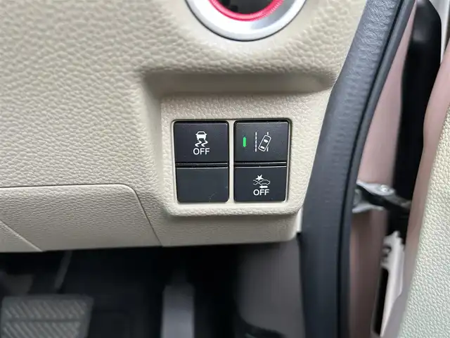 ホンダ Ｎ ＢＯＸ G L ホンダセンシング 埼玉県 2019(令1)年 4.4万km ピーチブロッサムパール 純正ナビ　　VXM-195VFI/（フルセグTV/BT/CD/DVD/AM/FM/SD)/純正ナビ連動ドラレコ　DRH-189N/ホンダセンシング/・衝突軽減ブレーキ（ＣＭＢＳ）/・誤発進抑制機能/・路外逸脱抑制機能/・車線維持支援システム/・アダプティブクルーズコントロール/バックカメラ/ステアリングリモコン/純正ドアバイザー/純正フロアマット/ドアミラーウィンカー/オートミラー/電動格納ミラー/サイドアンダーミラー/オートハロゲンライト/車両/ナビ取扱説明書/保証書