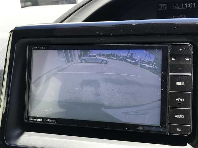 トヨタ ヴォクシー ZS 煌Ⅱ 富山県 2016(平28)年 7.8万km ブラック フリップダウンモニター/社外ナビ/フルセグTV/バックカメラ/衝突被害軽減ブレーキ/レーンキープアシスト/両側パワースライドドア/プッシュスタート/スマートキー/LEDヘッドライト/オートライト/社外AWスタッドレスタイヤ車載/ETC