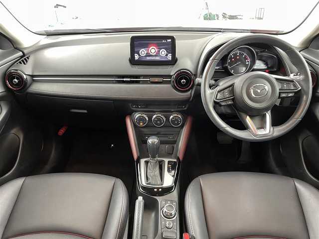 マツダ ＣＸ－３ XD プロアクティブ 福島県 2018(平30)年 11.1万km ソウルレッドクリスタルM i-ACTIVSENSE/・レーダークルーズコントロール/・車線逸脱警報システム/・ハイビームアシスト/・衝突被害軽減ブレーキ/・交通標識認識システム/・横滑り防止装置/純正ナビ/・フルセグTV/BT/CD/DVD/AUX/USB/FM/AM/SD/・バックカメラ/・前方ドライブレコーダー/・ETC/ハーフレザーシート/・D席パワーシート/・D+N席シートヒーター/ヘッドアップディスプレイ/革張ステアリング/・ステアリングリモコン/・ステアリングヒーター/プッシュスタート/・スマートキー/電動格納ミラー/・ウィンカーミラー/LEDヘッドライト/・オートライト/・フォグランプ/コーナーセンサー/純正フロアマット/ドアバイザー/純正18インチアルミ/ワンオーナー