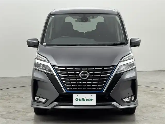 日産 セレナ e－パワー ハイウェイスター V 福岡県 2020(令2)年 7.9万km ダークメタルグレー 純正１０型ナビ（フルセグＴＶ）　/全方位カメラ　/エマージェンシーブレーキ　/プロパイロット　/パーキングアシスト　/両側パワースライドドア　/MTモード付　/ＢＳＭ　/前後ドラレコ　/ＥＴＣ　/ＬＥＤ　/純正１５型ＡＷ