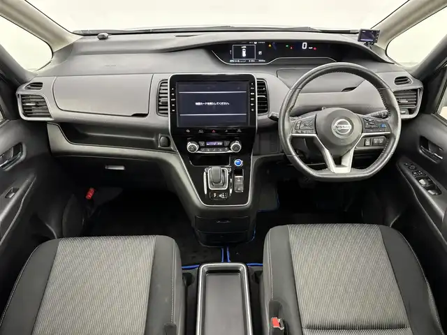 日産 セレナ e－パワー ハイウェイスター V 福岡県 2020(令2)年 7.9万km ダークメタルグレー 純正１０型ナビ（フルセグＴＶ）　/全方位カメラ　/エマージェンシーブレーキ　/プロパイロット　/パーキングアシスト　/両側パワースライドドア　/MTモード付　/ＢＳＭ　/前後ドラレコ　/ＥＴＣ　/ＬＥＤ　/純正１５型ＡＷ