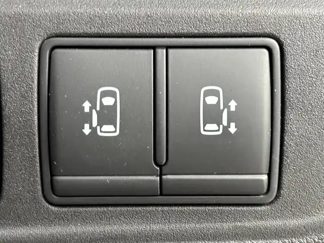 日産 セレナ e－パワー ハイウェイスター V 福岡県 2020(令2)年 7.9万km ダークメタルグレー 純正１０型ナビ（フルセグＴＶ）　/全方位カメラ　/エマージェンシーブレーキ　/プロパイロット　/パーキングアシスト　/両側パワースライドドア　/MTモード付　/ＢＳＭ　/前後ドラレコ　/ＥＴＣ　/ＬＥＤ　/純正１５型ＡＷ
