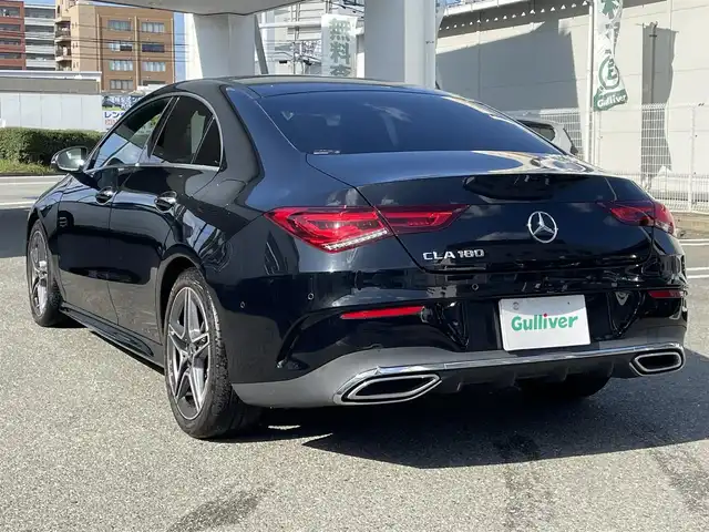 メルセデス・ベンツ ＣＬＡ１８０ AMGライン 福岡県 2021(令3)年 4.8万km コスモスブラック ワンオーナー/純正メーカーナビ/（Bluetooth対応/フルセグTV/AM/FM）/サンルーフ/レーダークルーズコントロール/パドルシフト/360度カメラ/バックカメラ/ヘッドアップディスプレイ/アドバンスサウンドシステム（10スピーカー）/ブラインドスポットモニター/ドライブレコーダー（前側）/前席シートヒーター/前席パワーシート（メモリ付）/パワーバックドア/ETC/アクティブレーンチェンジングアシスト/アクティブエマージェンシーストップアシスト/ブラック/レッドツートーン革スポーツシート/純正アルミホイール/純正フロアマット/プッシュスタート/保証書/取扱説明書/スマートキー